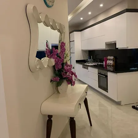 Flat On The First Line With Sea View In Konak Tower Apartment